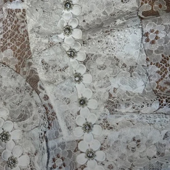 BRAND NEW HARD TO FIND!! for love and lemons white lace dress - Picture 5 of 6